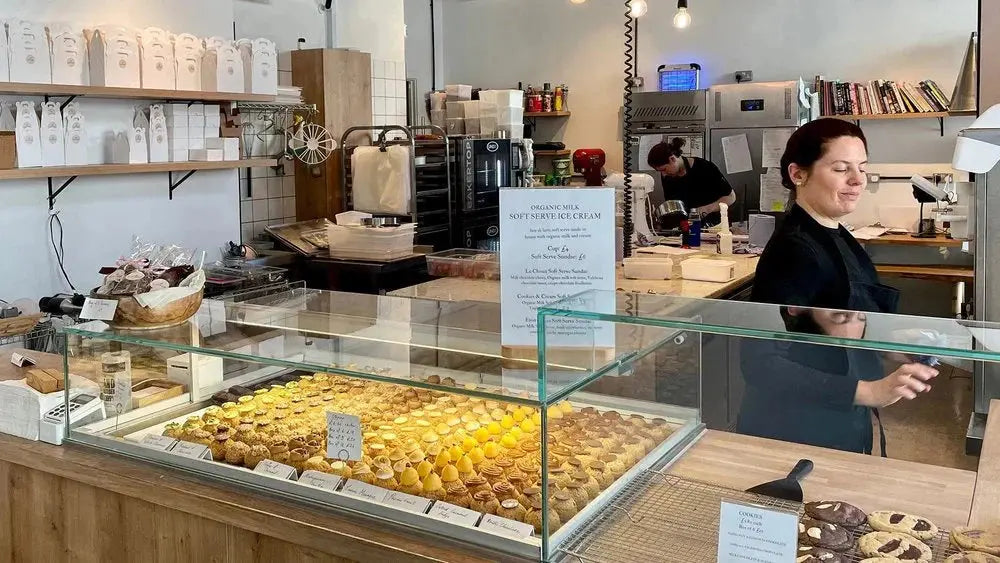 Why Cossiga Cabinets Have Become a Favourite for Premium Food Presentation