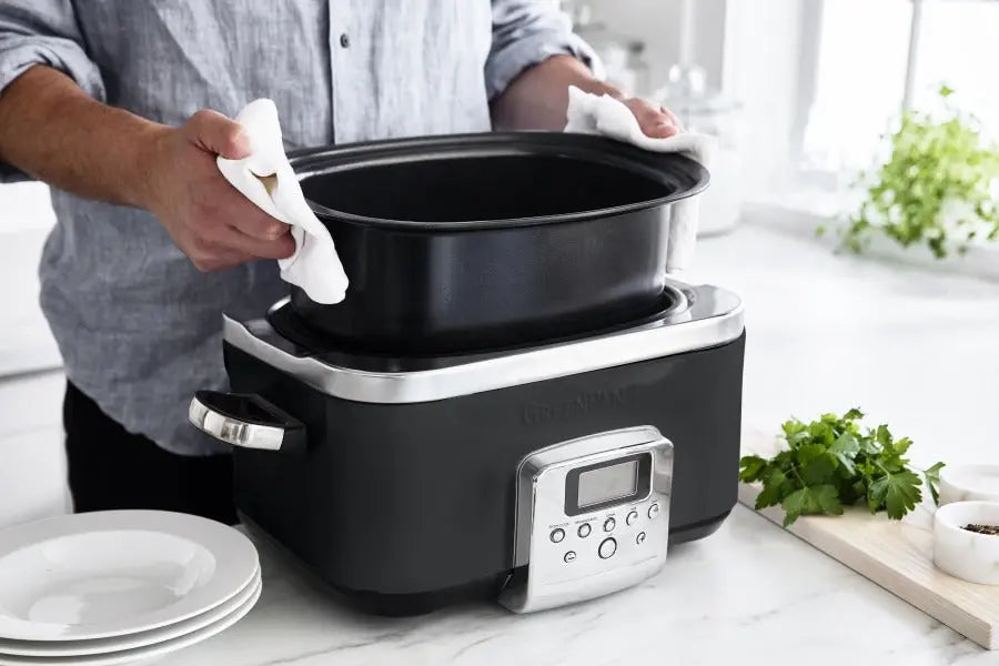 GreenPan Slow Cooker 6L PFAS Free- Black  Slow cookers