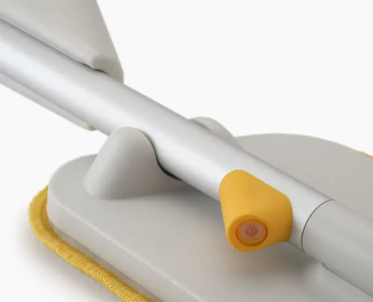Joseph Joseph CleanTech 2-in-1 spray mop