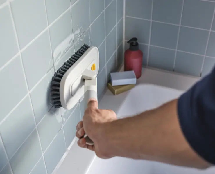 Joseph Joseph CleanTech 2-in-1 tile scrubber