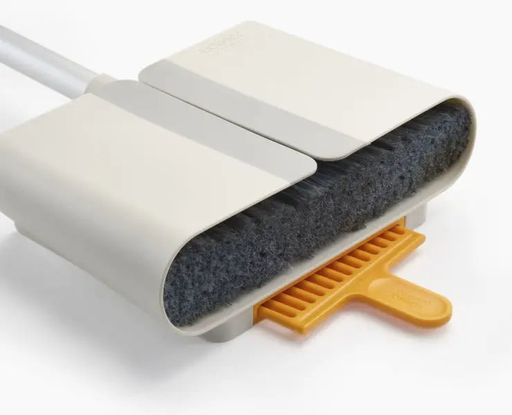 Joseph Joseph CleanTech Wall-Mounted Broom