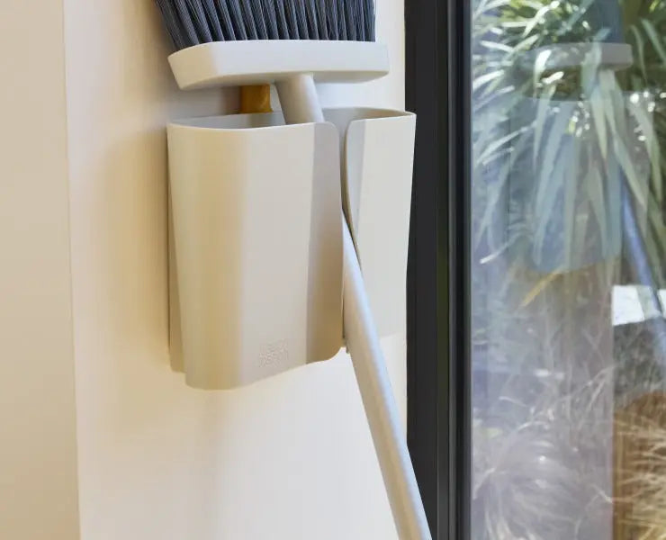 Joseph Joseph CleanTech Wall-Mounted Broom
