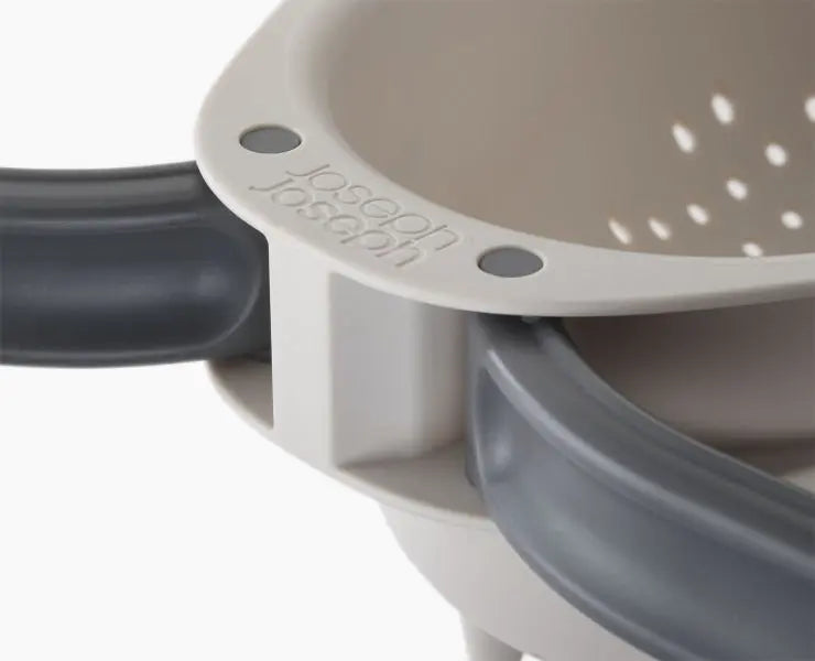 Joseph Joseph Droplet Compact Colander with folding handles