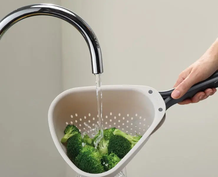 Joseph Joseph Droplet Compact Colander with folding handles