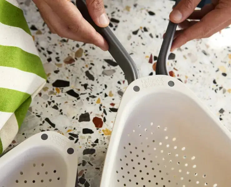 Joseph Joseph Droplet Mini Compact Colander with folding handles  Sieves, Colanders & Strainers