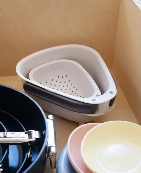 Joseph Joseph Droplet Mini Compact Colander with folding handles