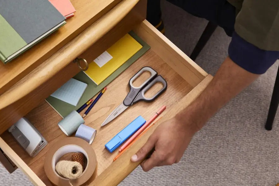 Joseph Joseph PlusCut Scissors with integrated box cutter