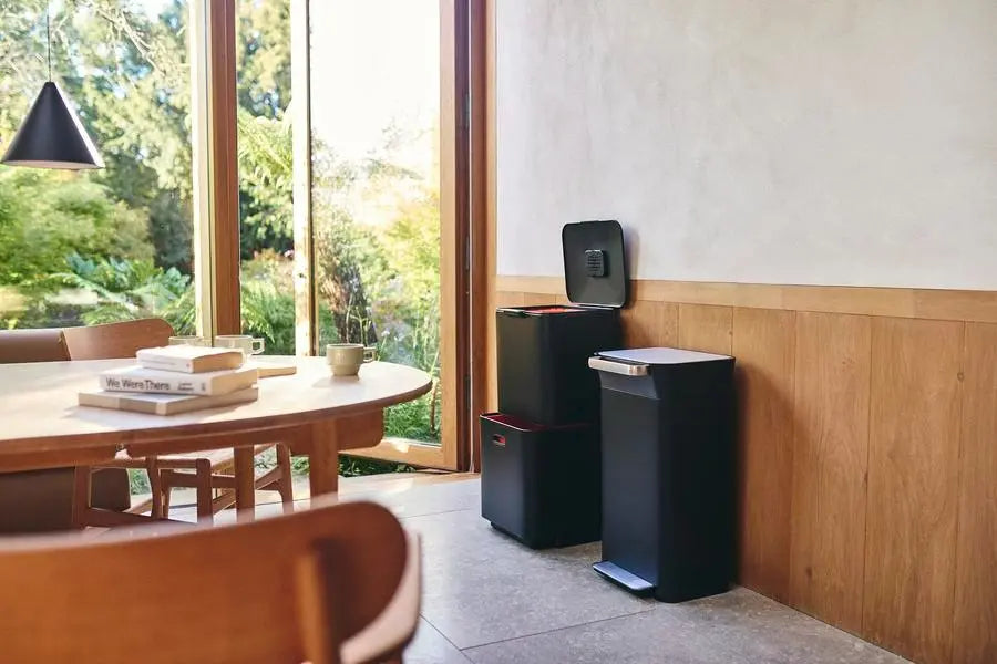 Joseph Joseph Totem Max 60-litre - Carbon Black