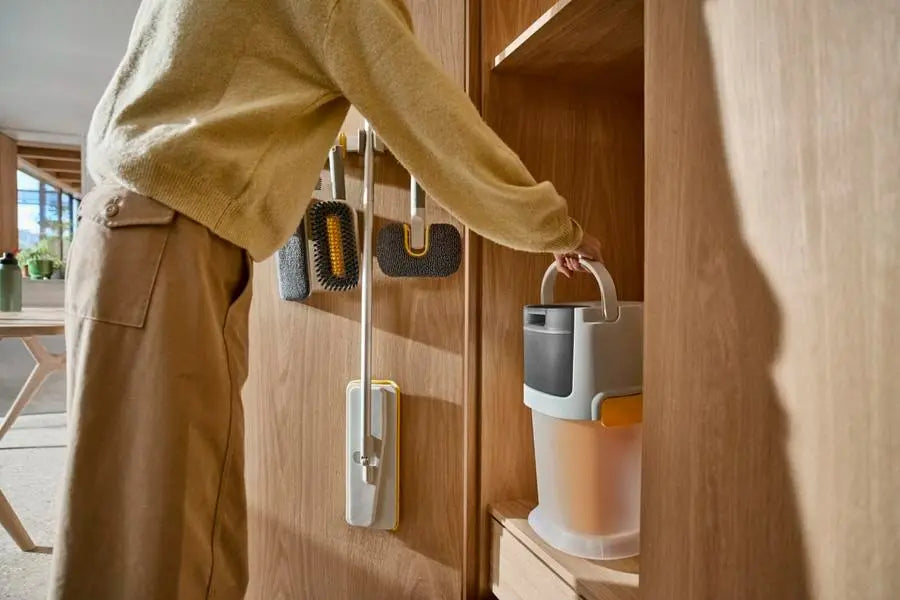 Joseph Joseph UltraClean Hard Floor Cleaning System
