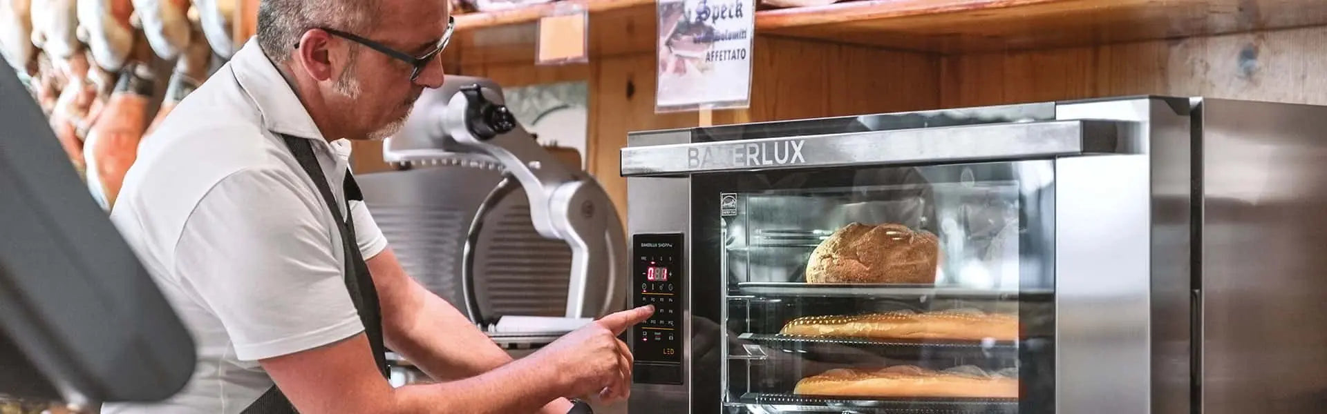 Unox BAKERLUX SHOP.Pro LED Programmable Convection Oven with Humidity – 3-Tray 600×400mm – Electric — XEFR-03EU-ELDV